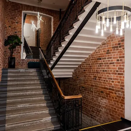 Dreamstay Avangard - Shared Roof Terrace, High Speed Wifi 200 Mbps & Gym 塔林