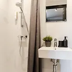 Apartman Dreamstay Avangard - Shared Roof Terrace, High Speed Wifi 200 Mbps & Gym